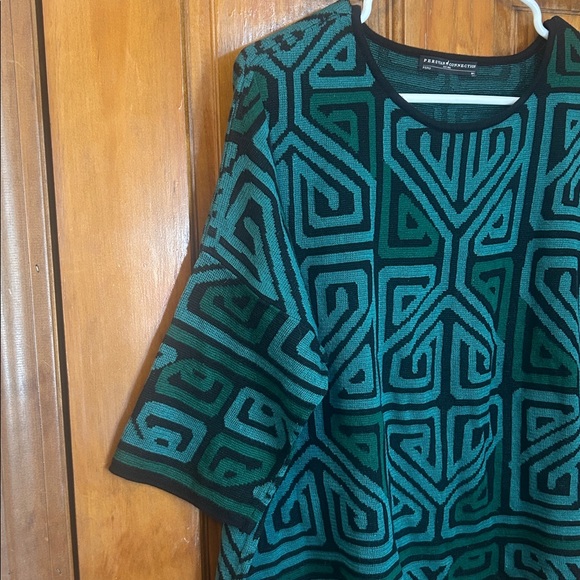Peruvian Connection Aztec Print Half Sleeve Sweater - Picture 3 of 6